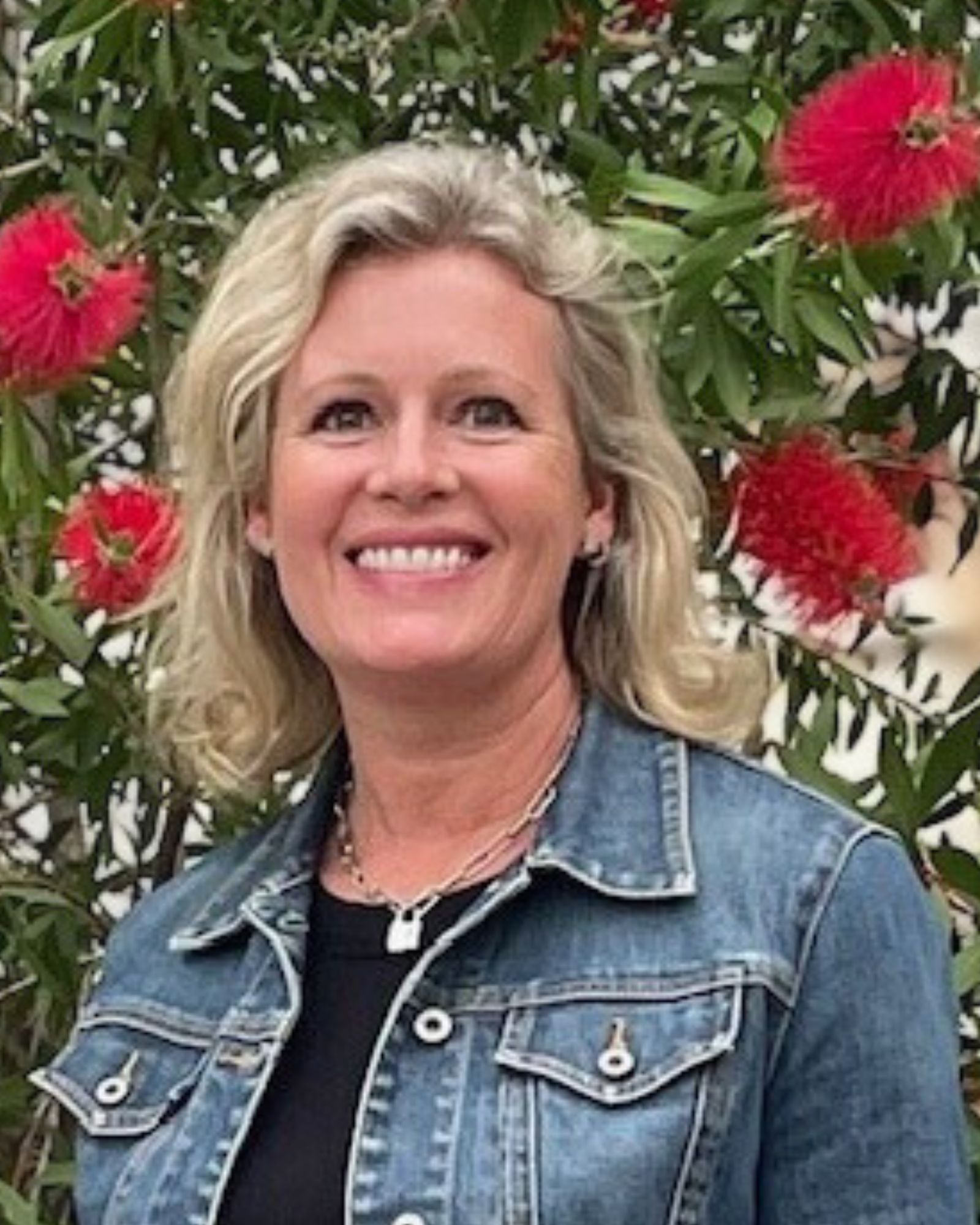 Headshot of Erin Albert, a wholesale rep